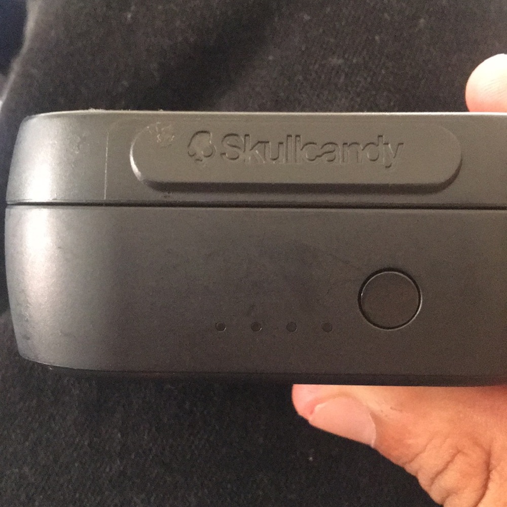 Skull candy ear buds